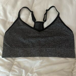 NWT VICTORIA SECRET PINK SPORTS BRA IN MARLED GREY AND BLACK